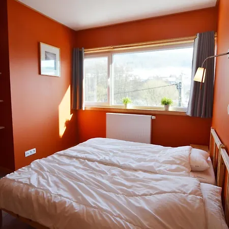 Riverside Retreat With Sauna Vakantiehuis *