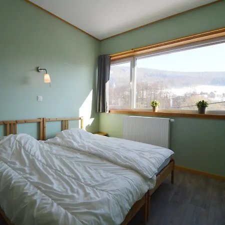 Vakantiehuis Riverside Retreat With Sauna *